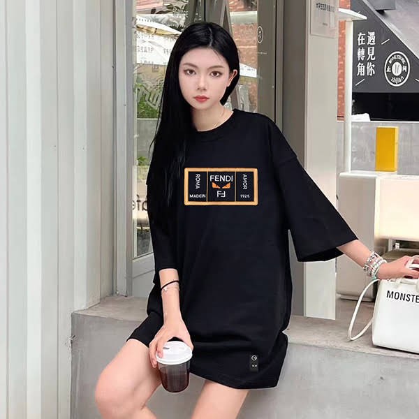 フェンディ バッグ バグズ 半袖Tシャツ コピー fek68836